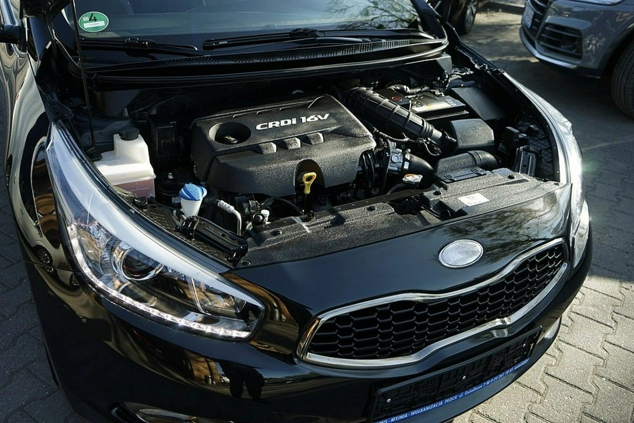 Kia Ceed - Zdjęcie 14