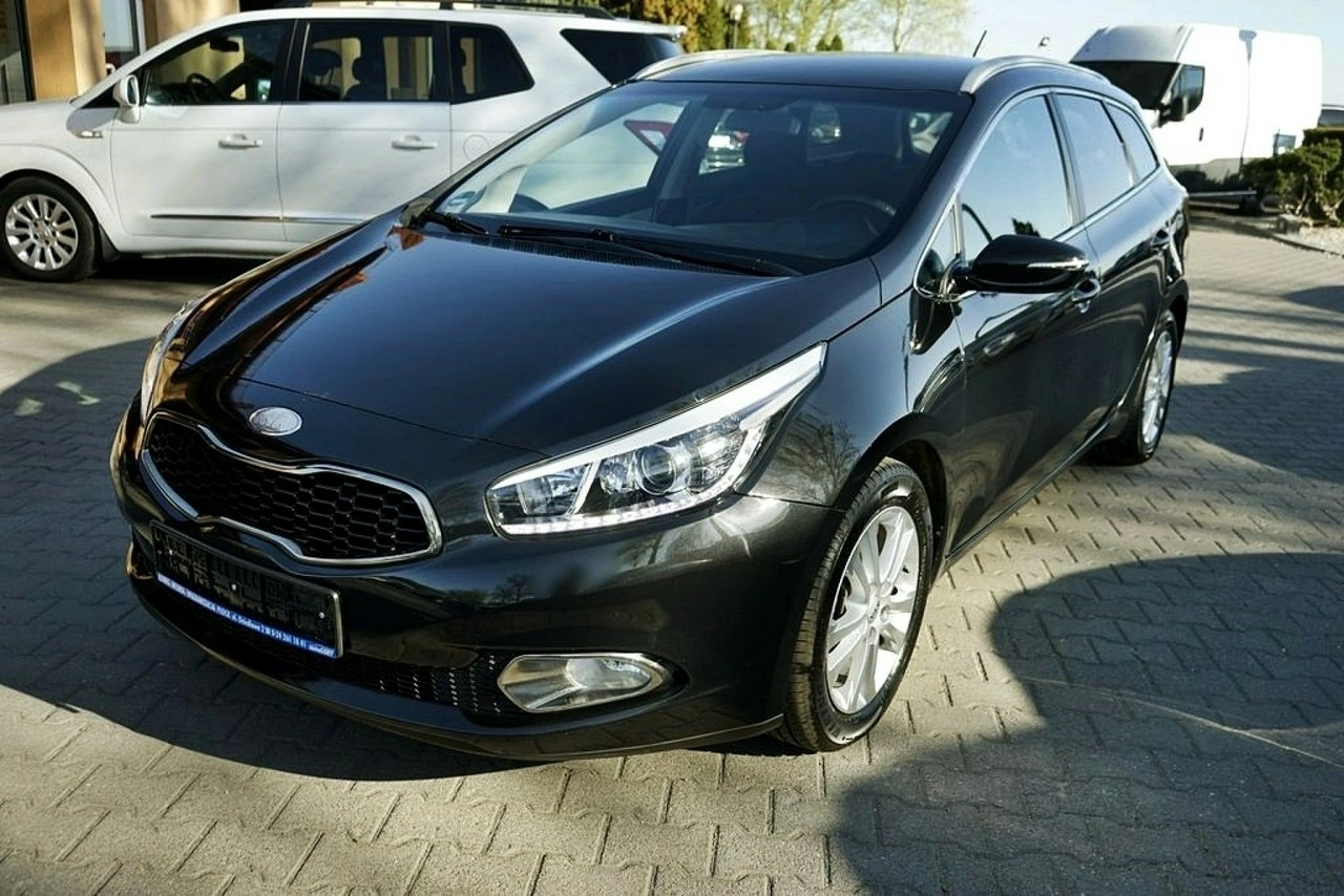 Kia Ceed - Zdjęcie 1