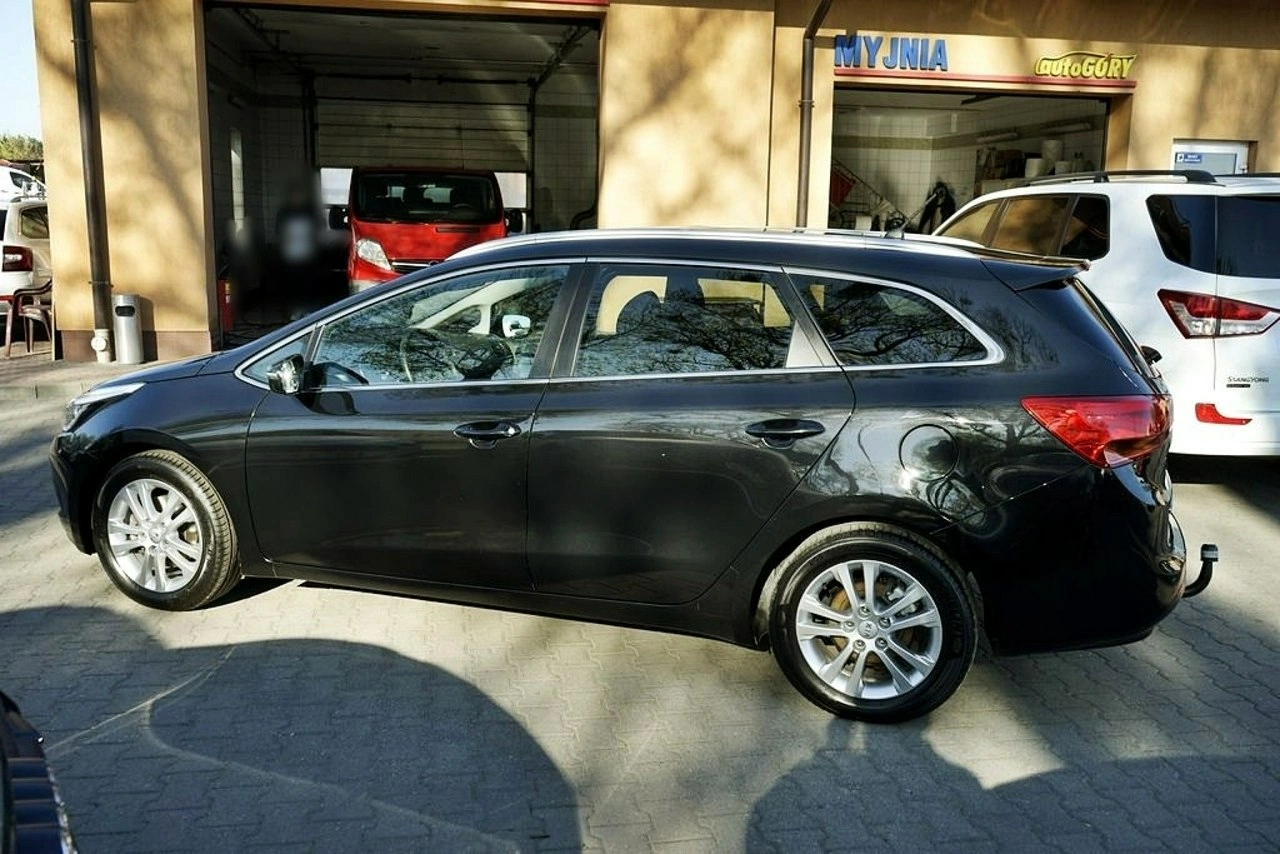 Kia Ceed - Zdjęcie 4