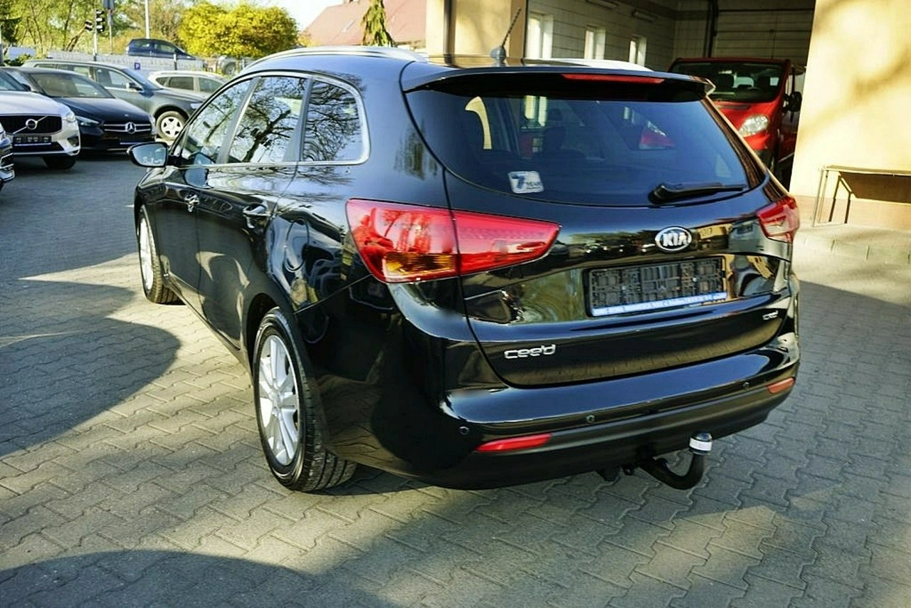Kia Ceed - Zdjęcie 6