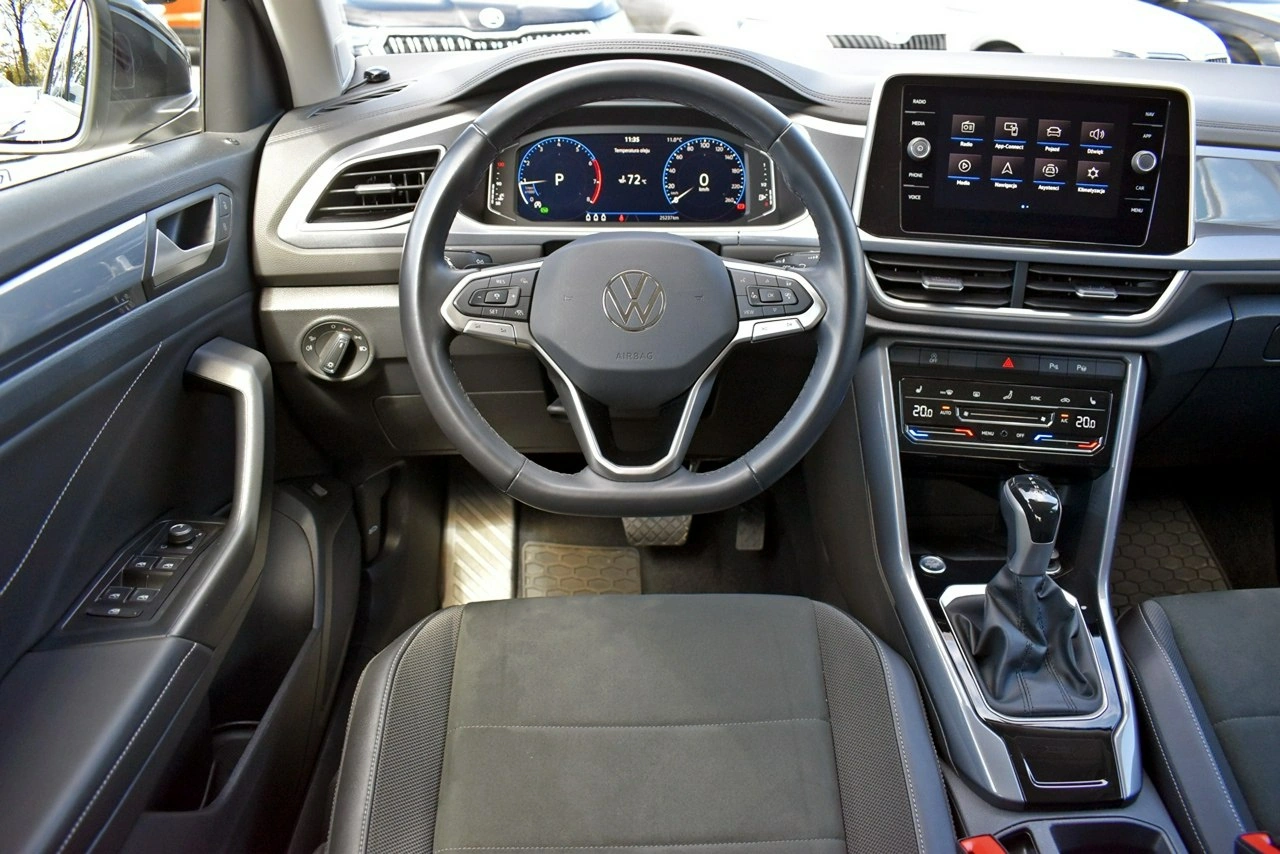 Volkswagen T-Roc - Zdjęcie 13