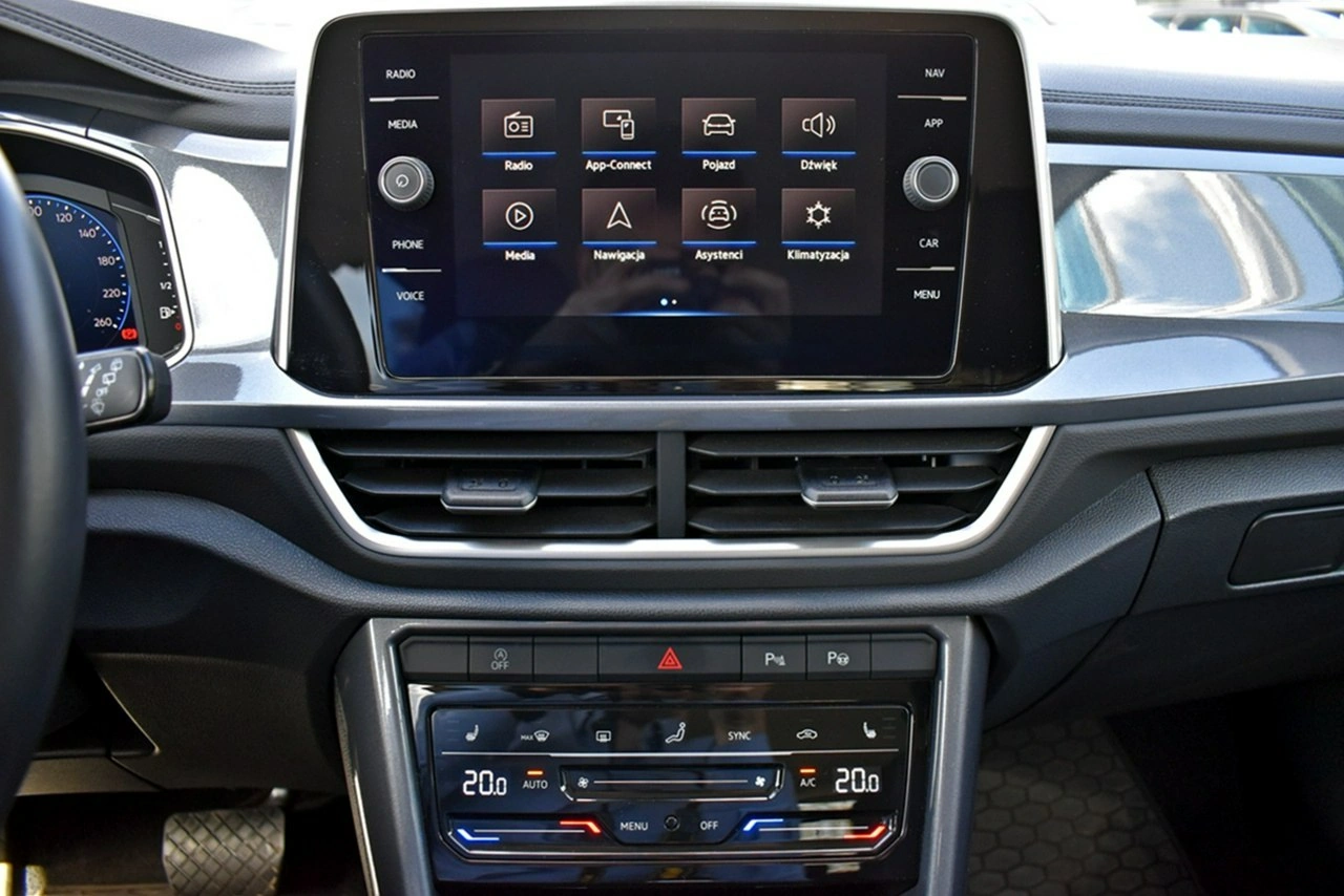 Volkswagen T-Roc - Zdjęcie 18