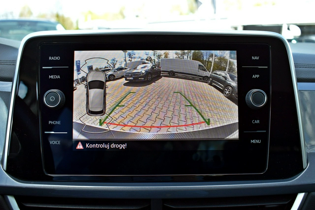 Volkswagen T-Roc - Zdjęcie 19