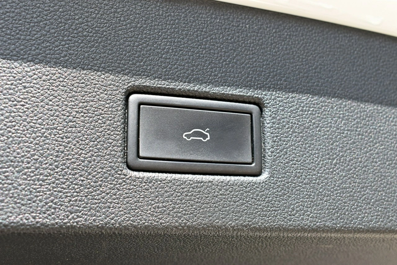 Volkswagen T-Roc - Zdjęcie 25