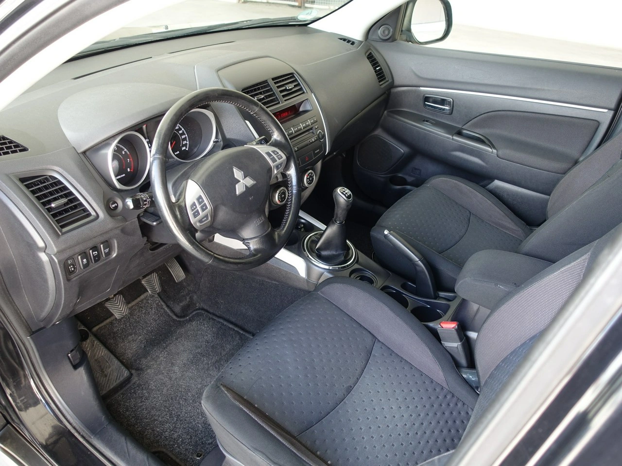 Mitsubishi ASX - Zdjęcie 10