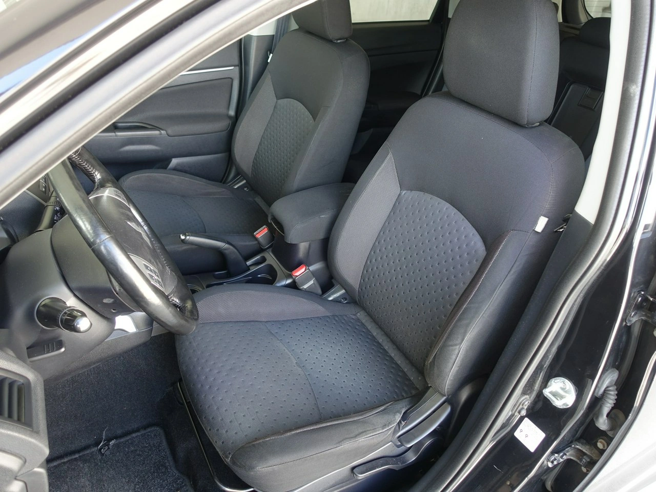 Mitsubishi ASX - Zdjęcie 13