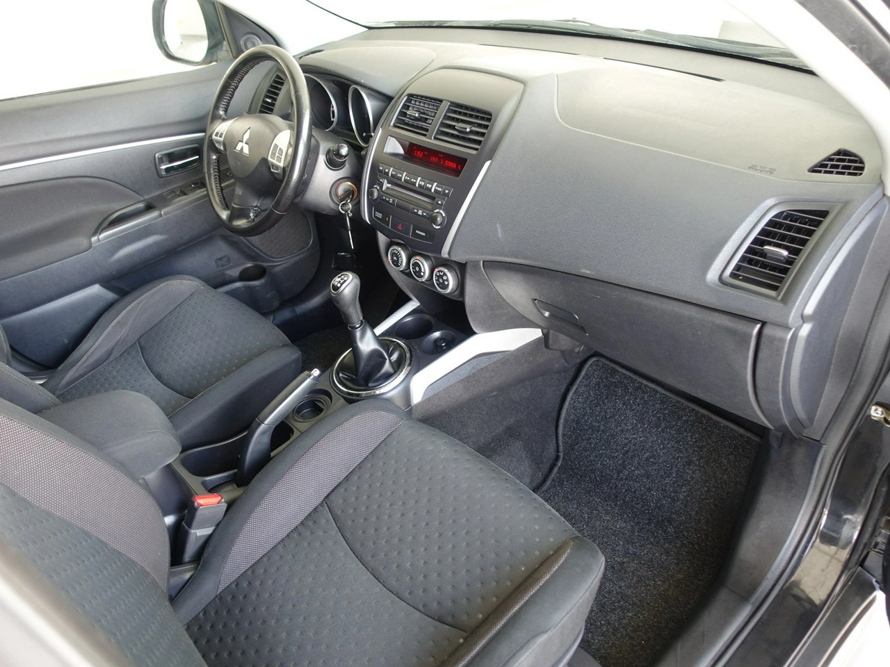 Mitsubishi ASX - Zdjęcie 18