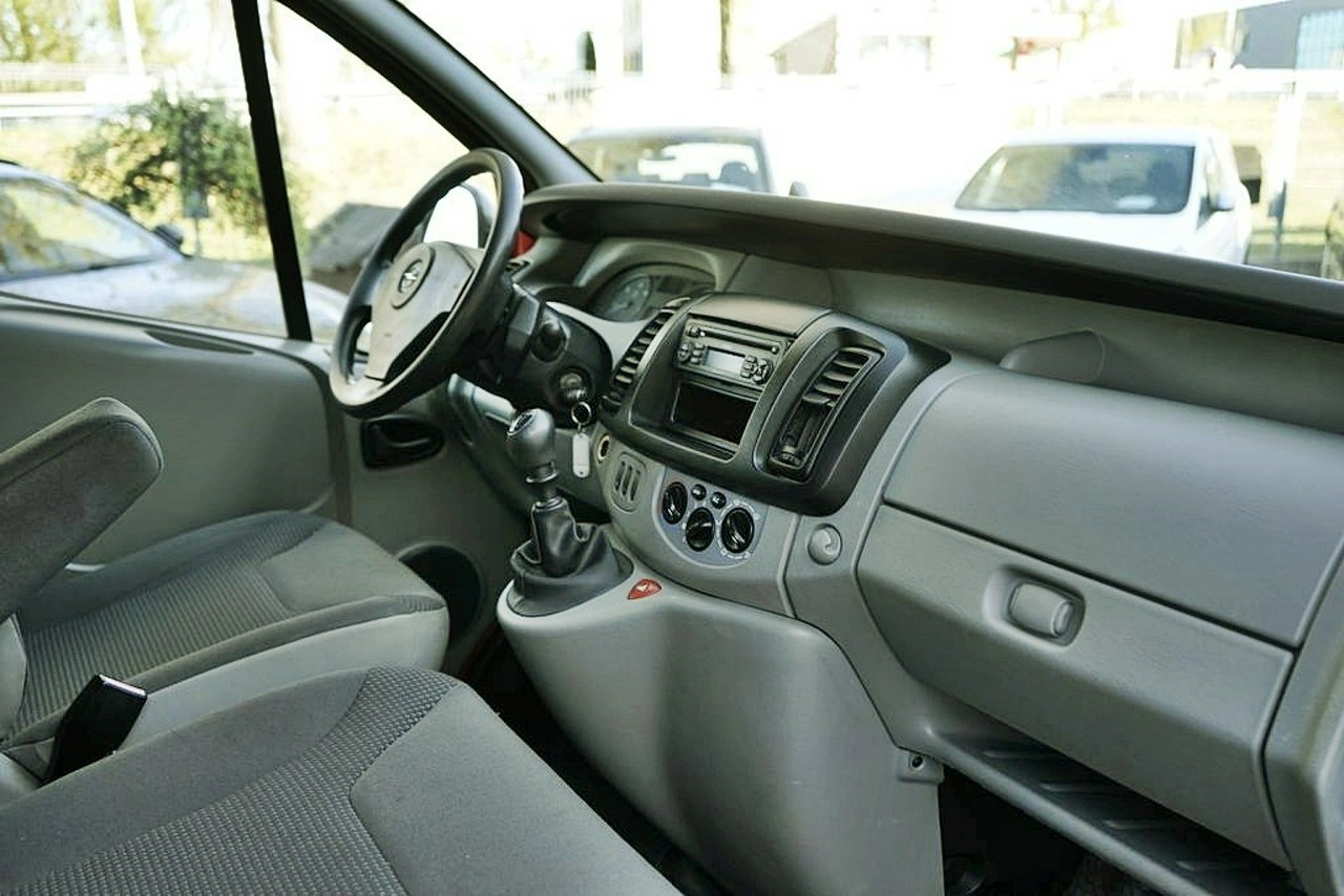 Opel Vivaro - Zdjęcie 18