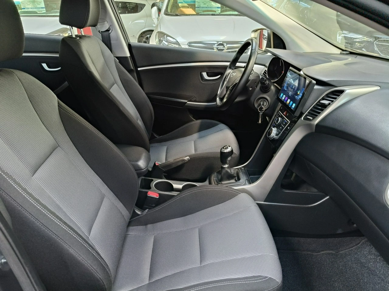 Hyundai i30 - Zdjęcie 10