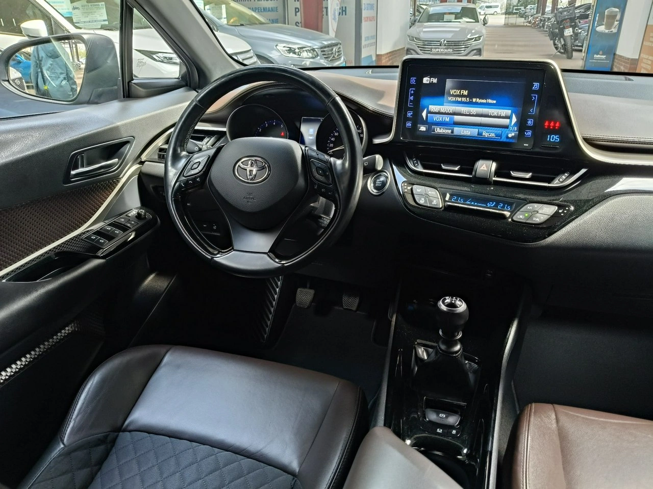 Toyota C-HR - Zdjęcie 18