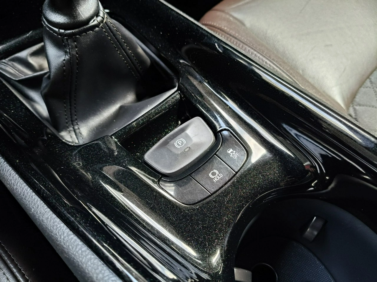 Toyota C-HR - Zdjęcie 31