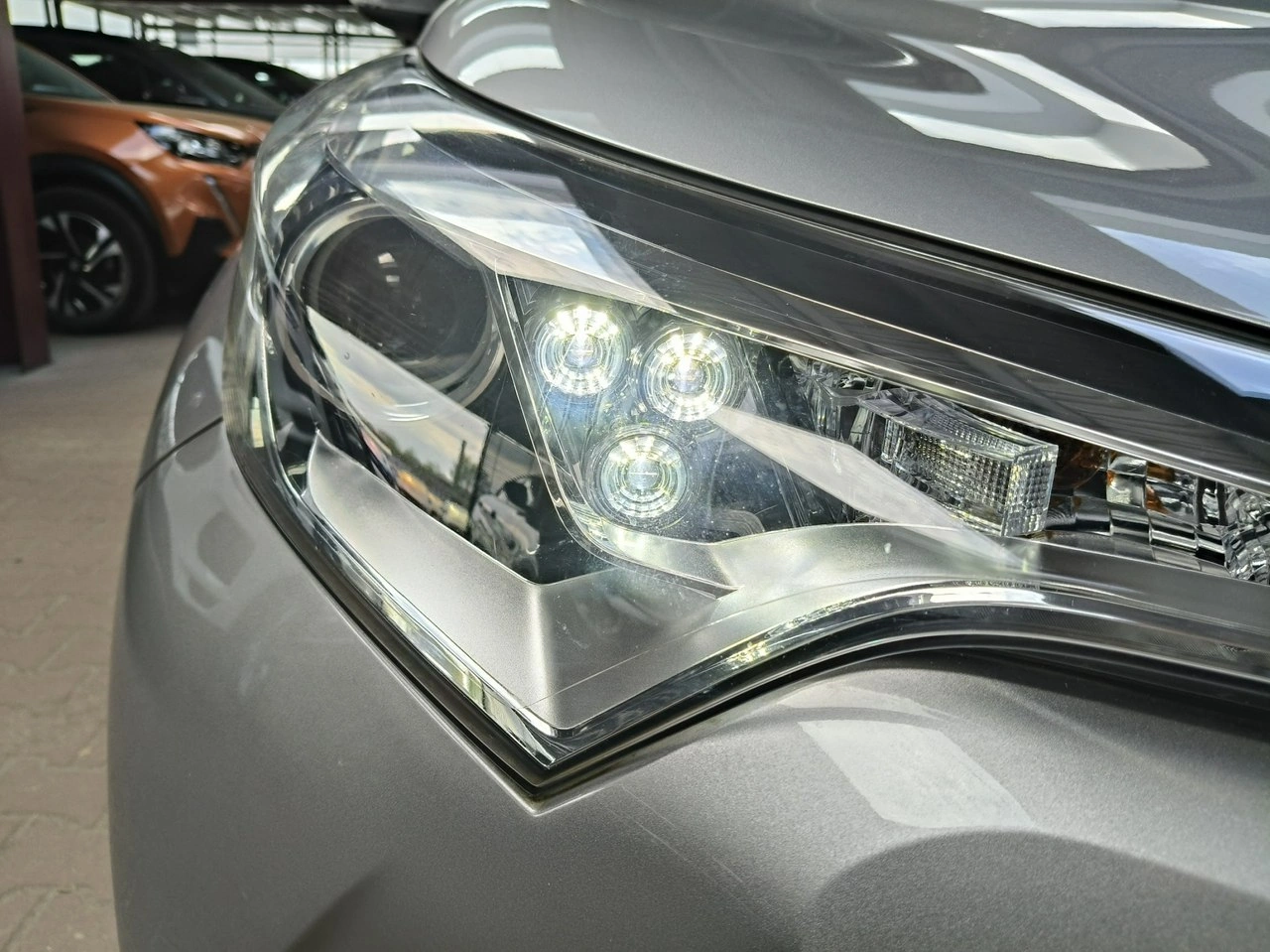 Toyota C-HR - Zdjęcie 7