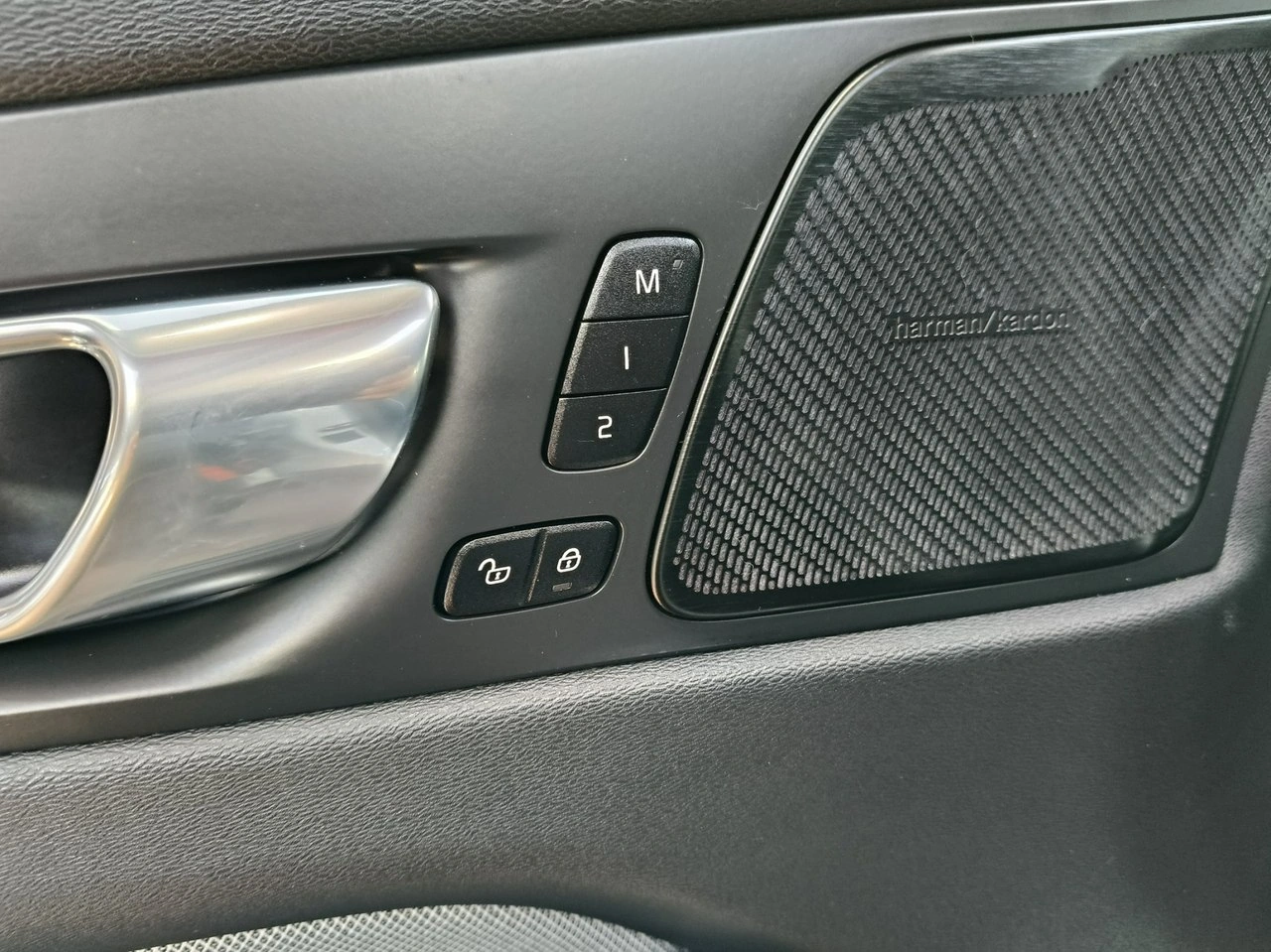 Volvo XC 60 - Zdjęcie 20