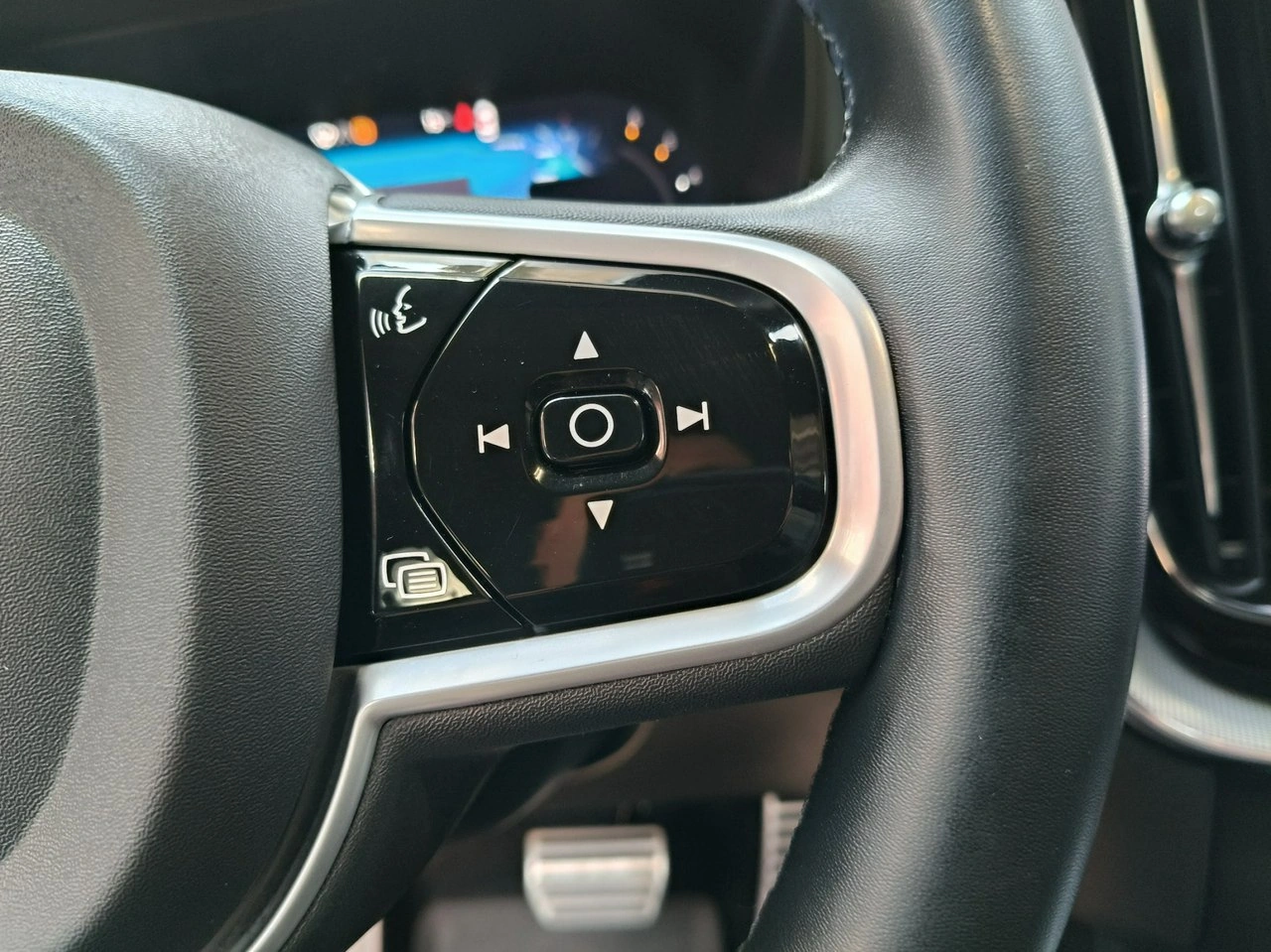 Volvo XC 60 - Zdjęcie 27