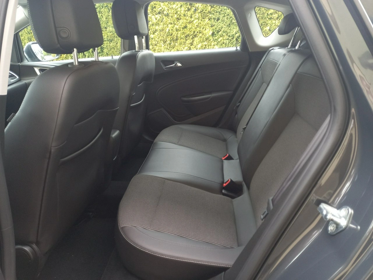 Opel Astra - Zdjęcie 23