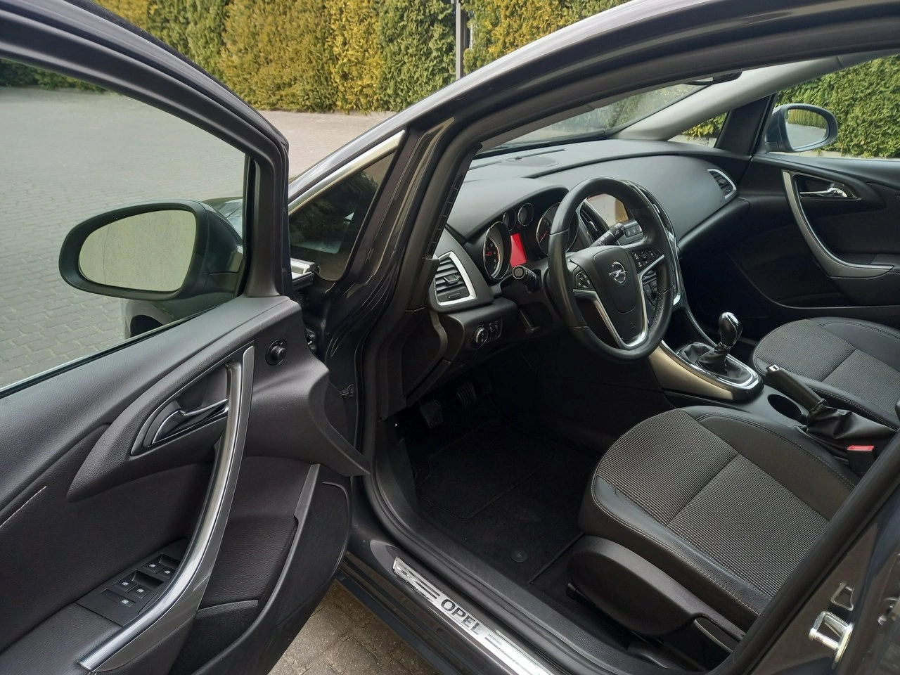 Opel Astra - Zdjęcie 25