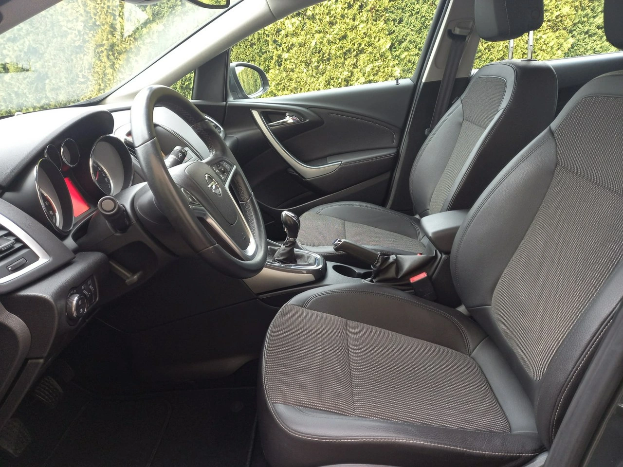 Opel Astra - Zdjęcie 27