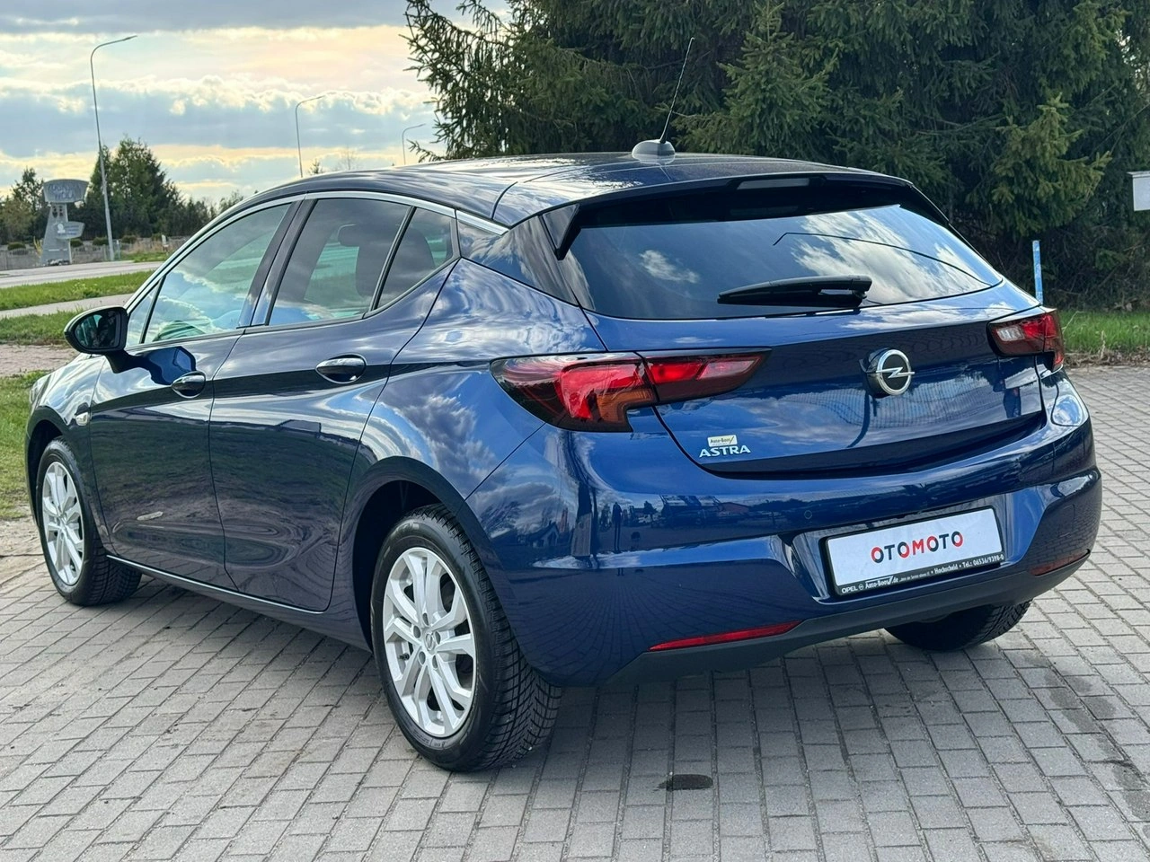Opel Astra - Zdjęcie 10