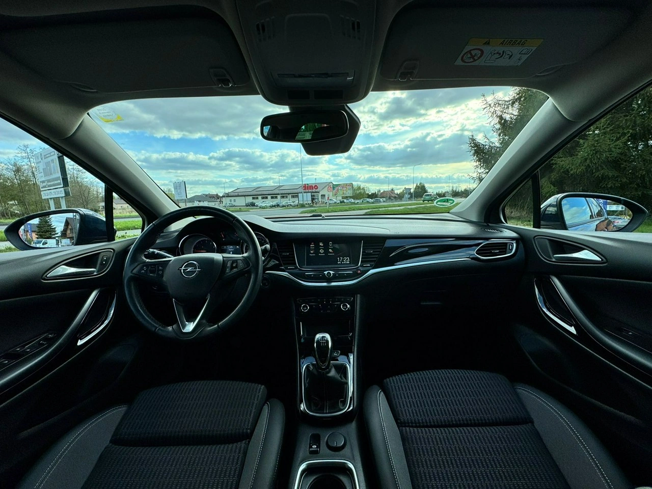 Opel Astra - Zdjęcie 16