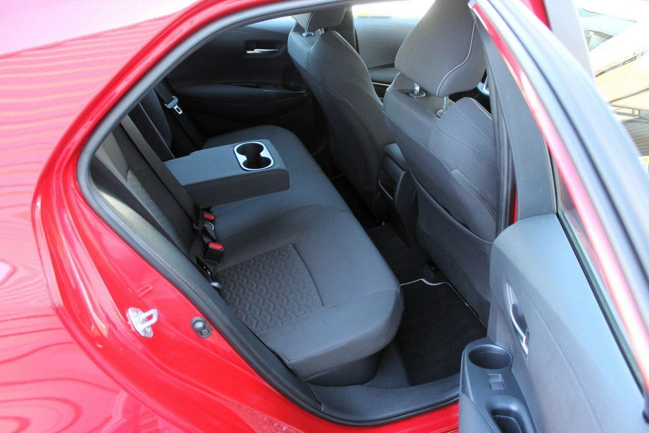 Toyota Corolla - Zdjęcie 12