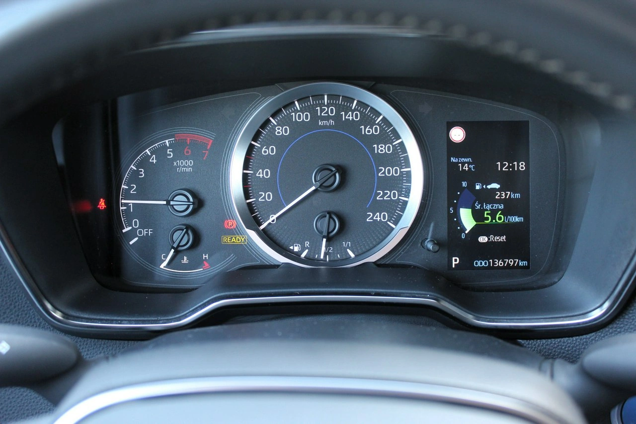 Toyota Corolla - Zdjęcie 13