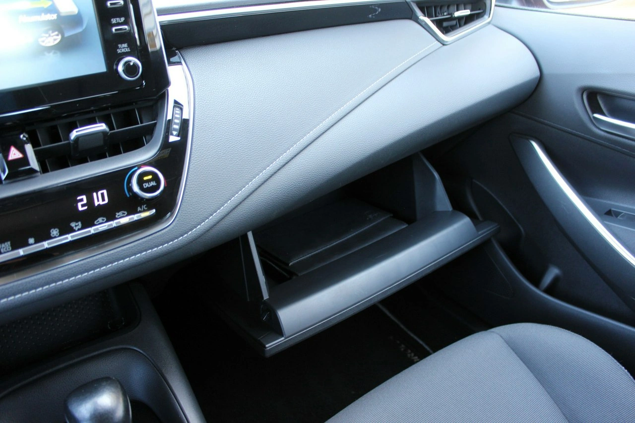 Toyota Corolla - Zdjęcie 22