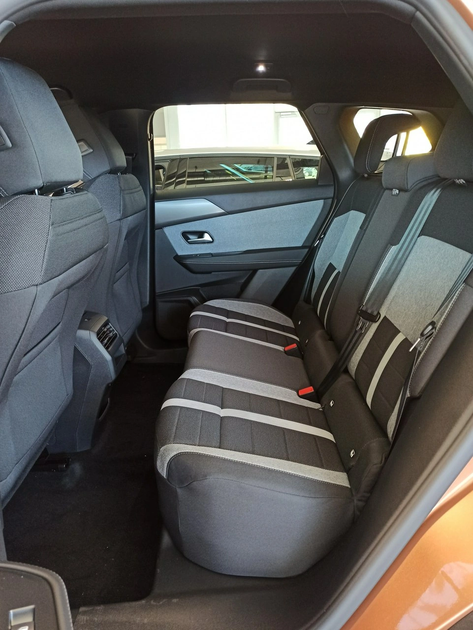 Opel Grandland - Zdjęcie 8