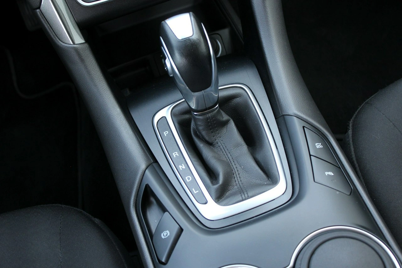 Ford Mondeo SW - Zdjęcie 18