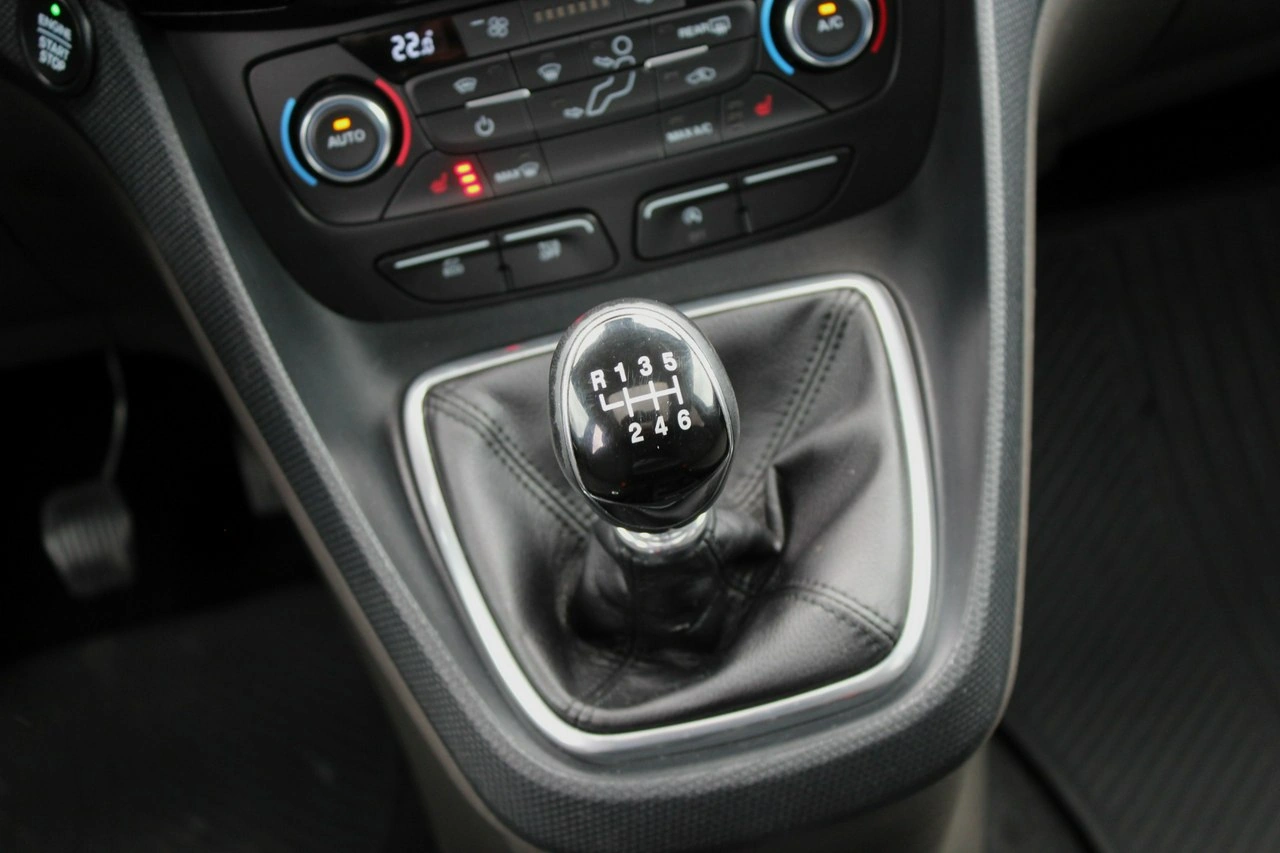 Ford Tourneo Connect - Zdjęcie 15