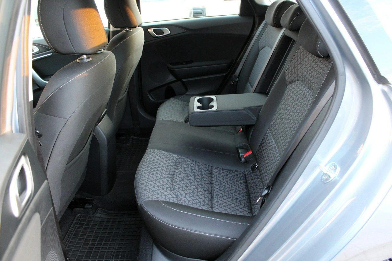 Kia Ceed - Zdjęcie 9