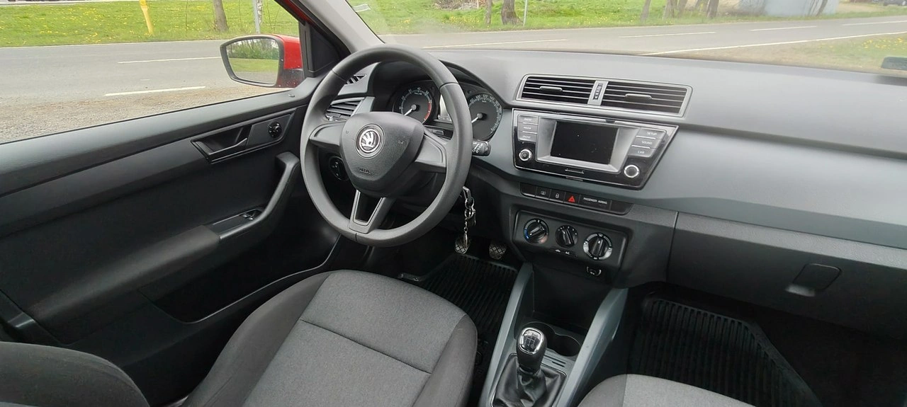 Skoda Fabia - Zdjęcie 8