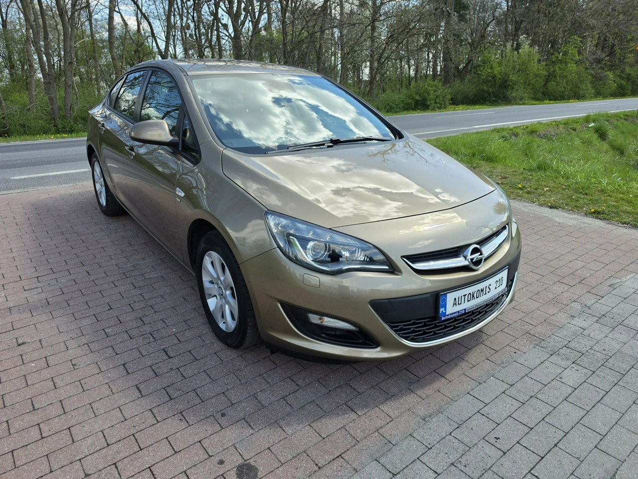 Opel Astra - Zdjęcie 9