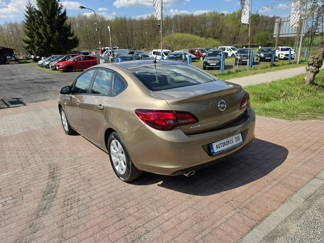 Opel Astra - Zdjęcie 3