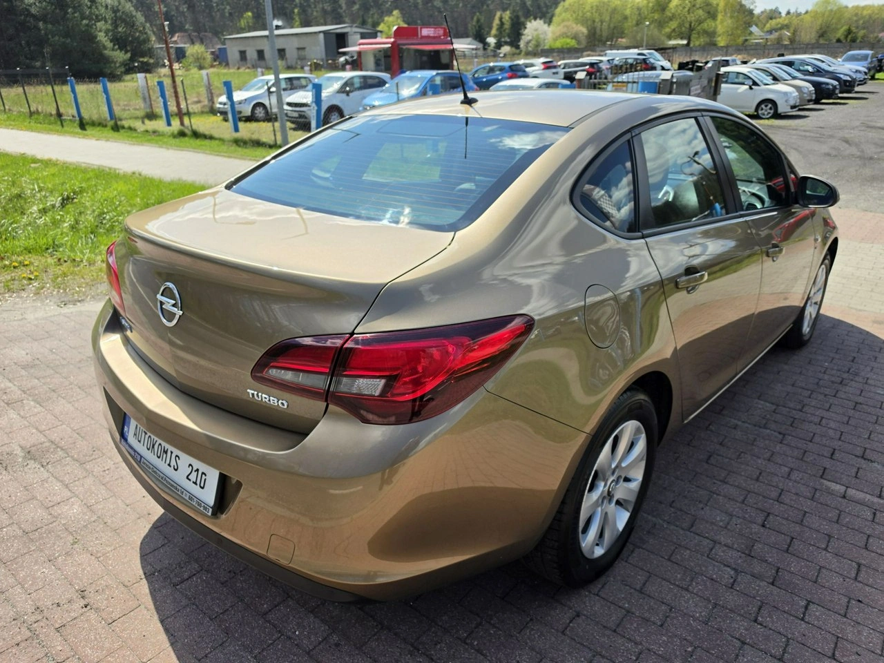 Opel Astra - Zdjęcie 7