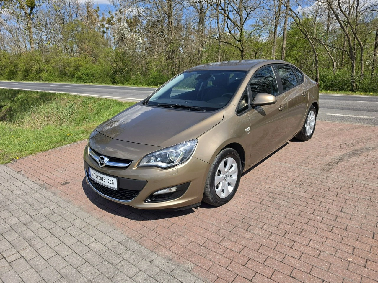 Opel Astra - Główne zdjęcie
