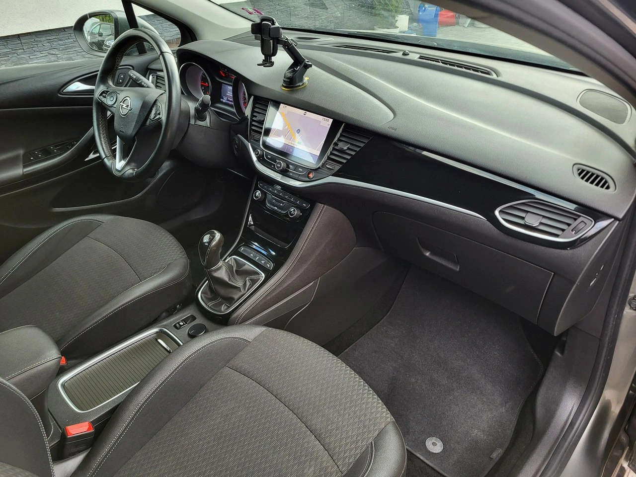 Opel Astra - Zdjęcie 10