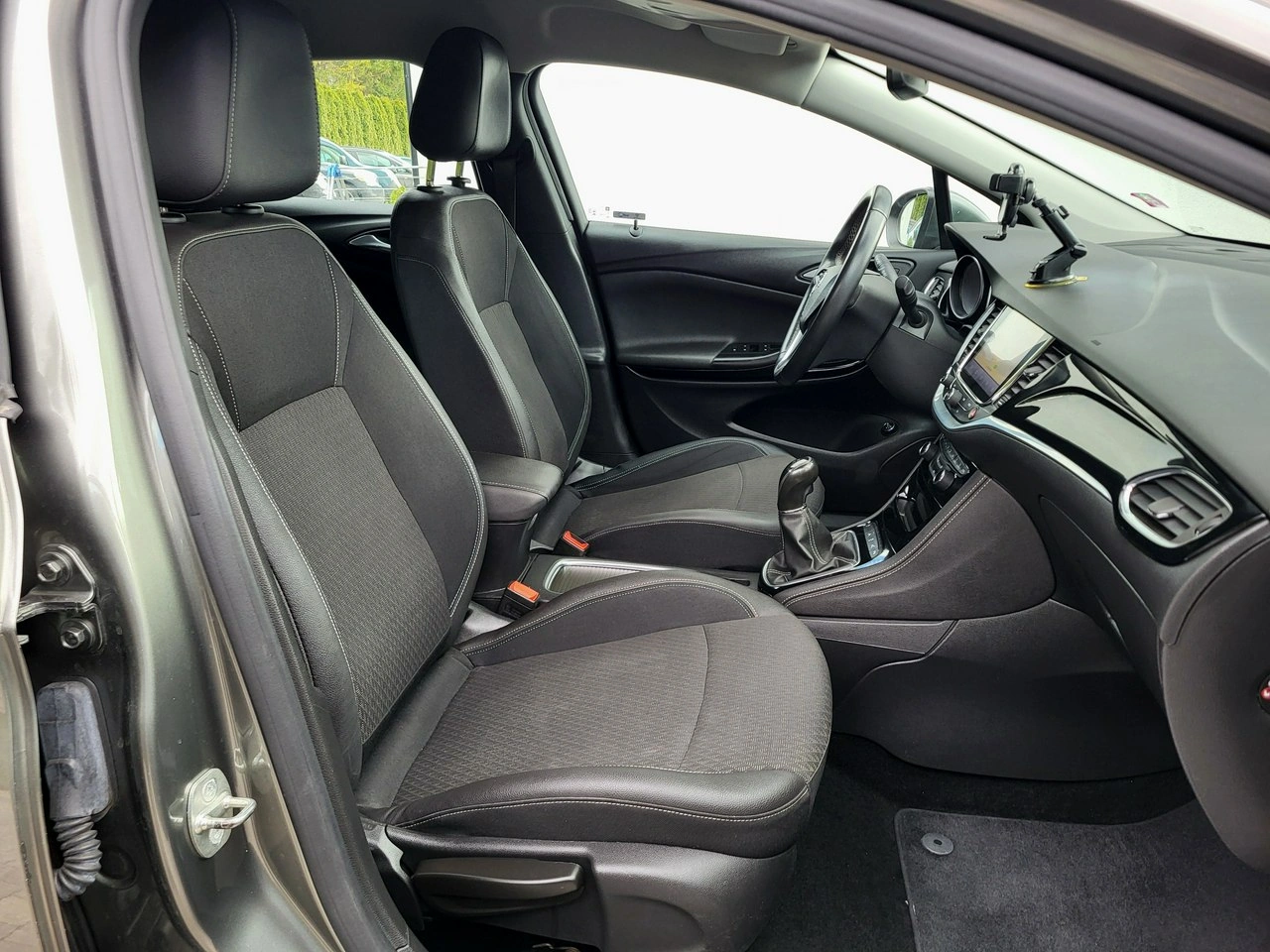 Opel Astra - Zdjęcie 11