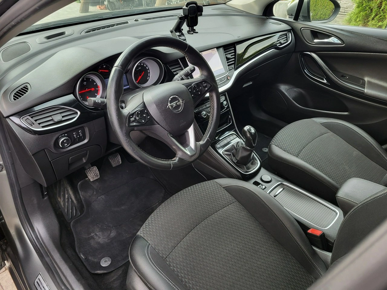 Opel Astra - Zdjęcie 8