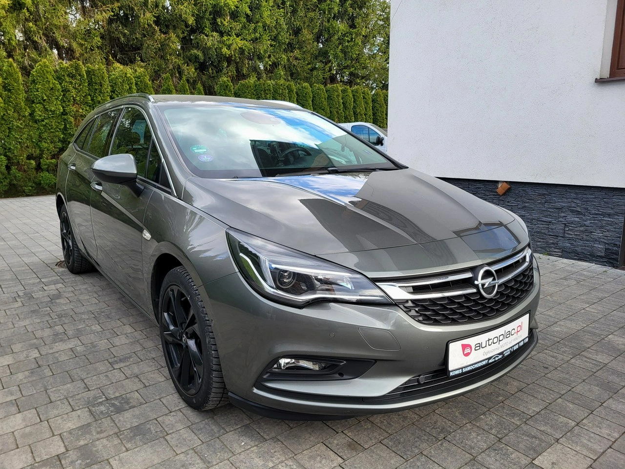 Opel Astra - Główne zdjęcie