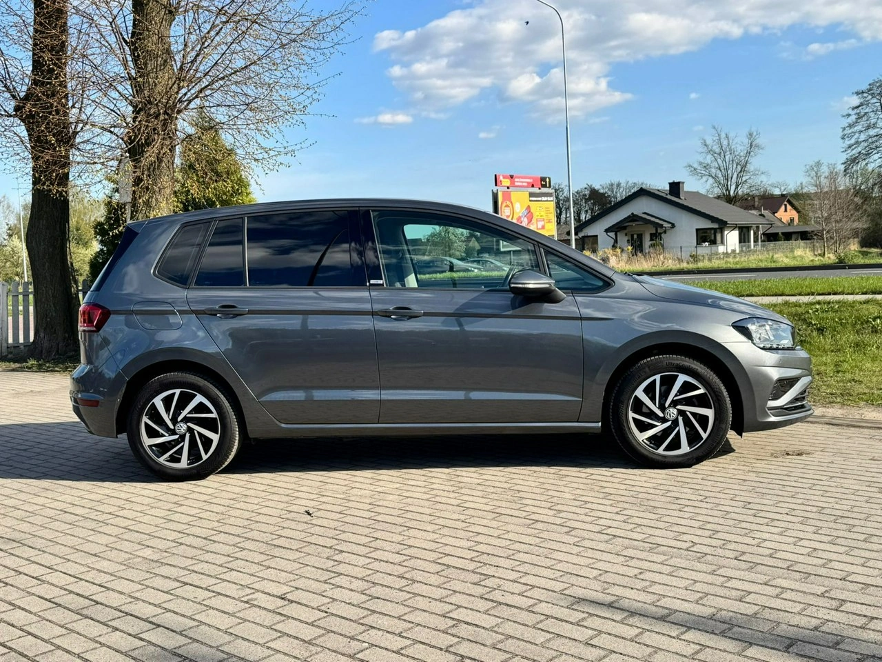 Volkswagen Golf Sportsvan - Zdjęcie 13