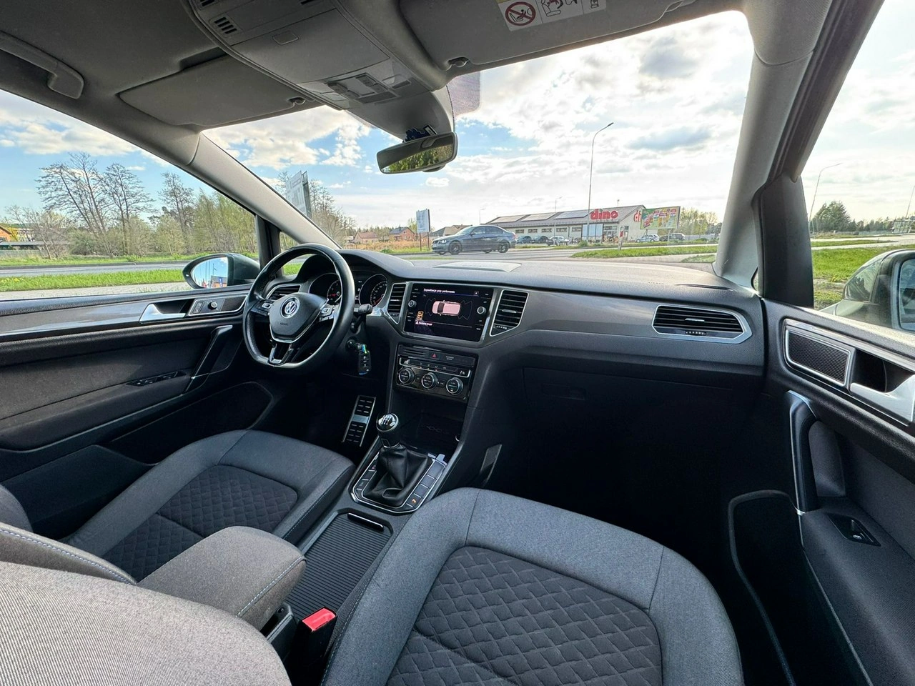 Volkswagen Golf Sportsvan - Zdjęcie 22