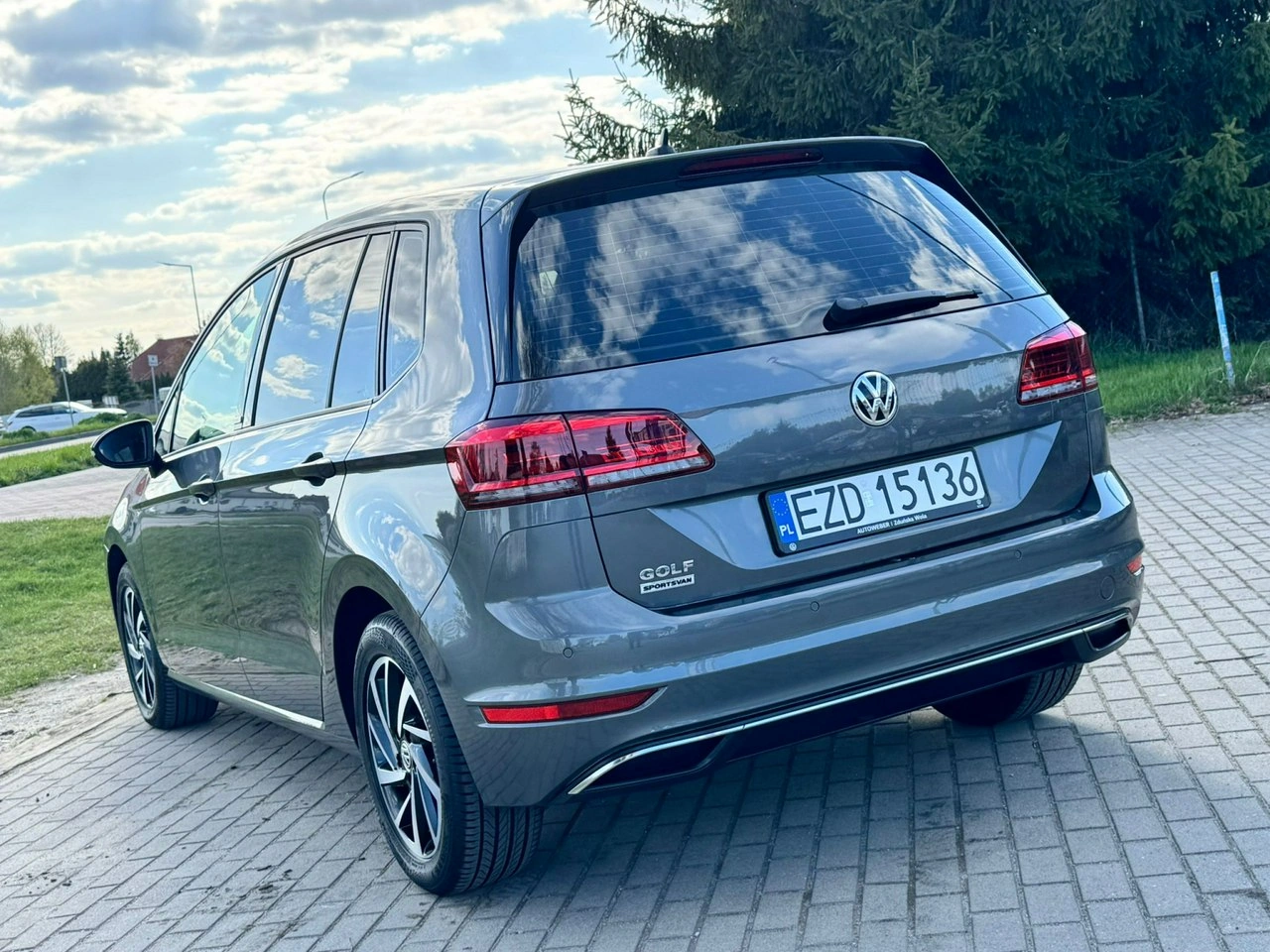 Volkswagen Golf Sportsvan - Zdjęcie 5
