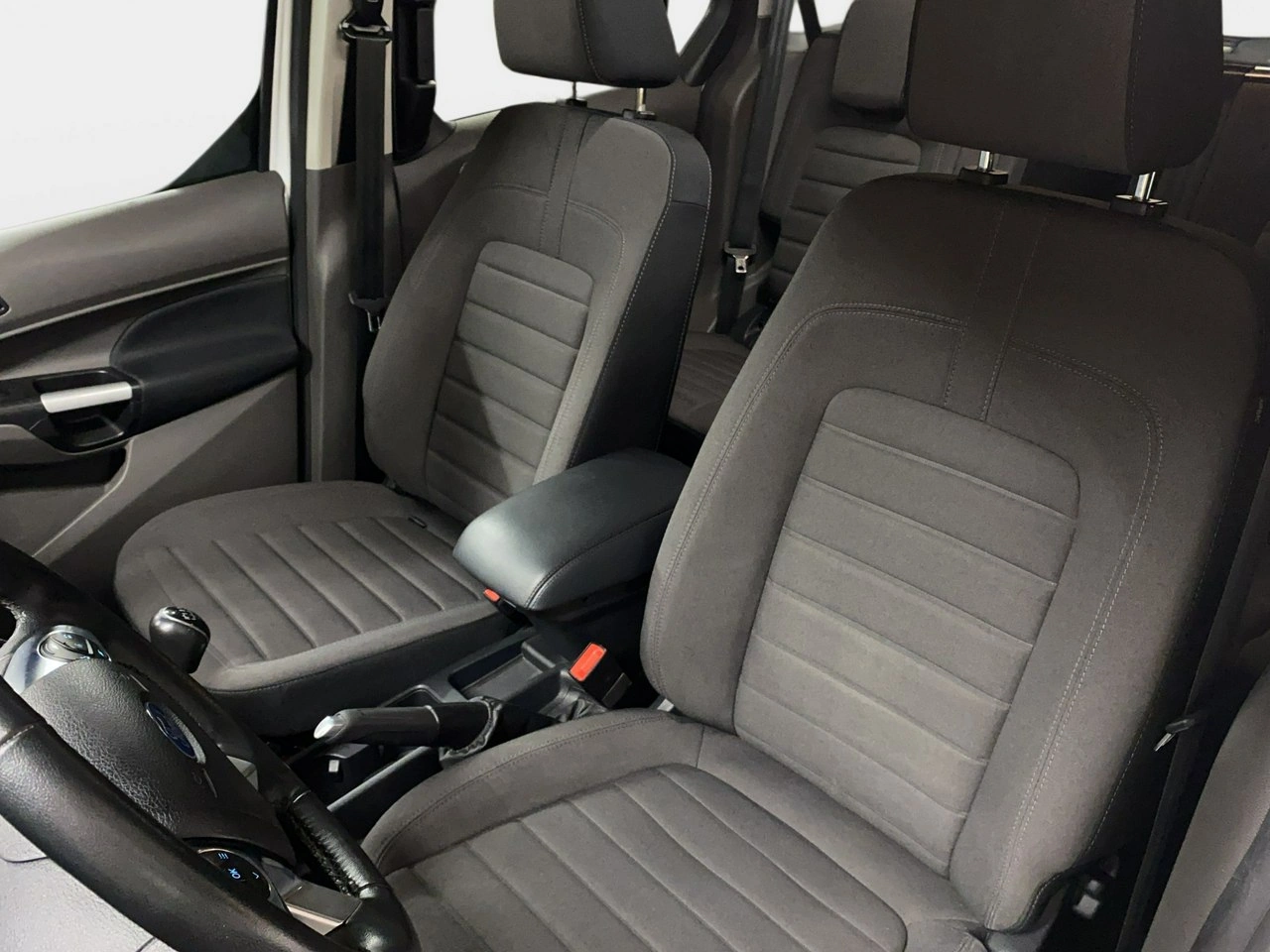 Ford Tourneo Connect - Zdjęcie 15