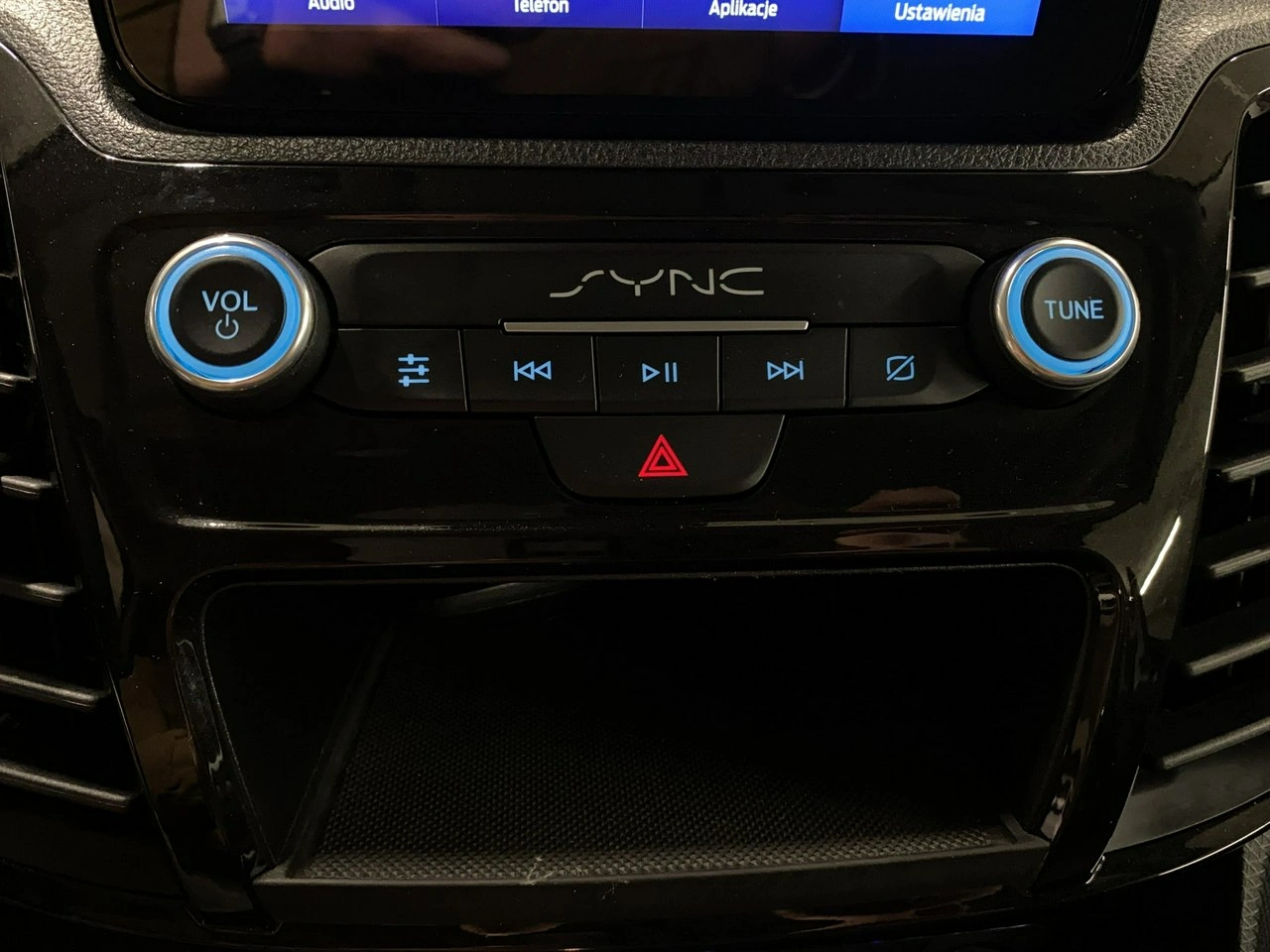 Ford Tourneo Connect - Zdjęcie 33