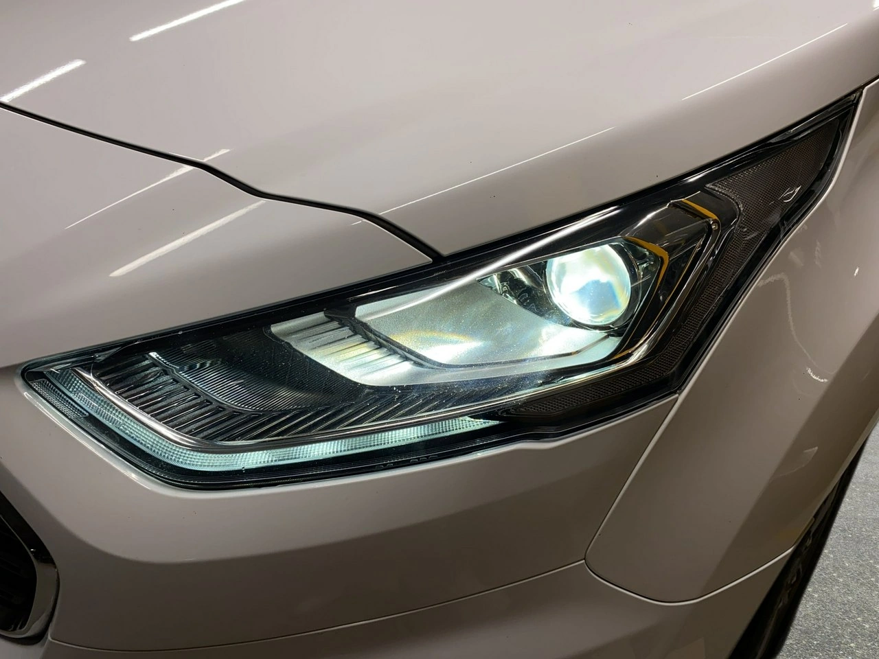 Ford Tourneo Connect - Zdjęcie 8