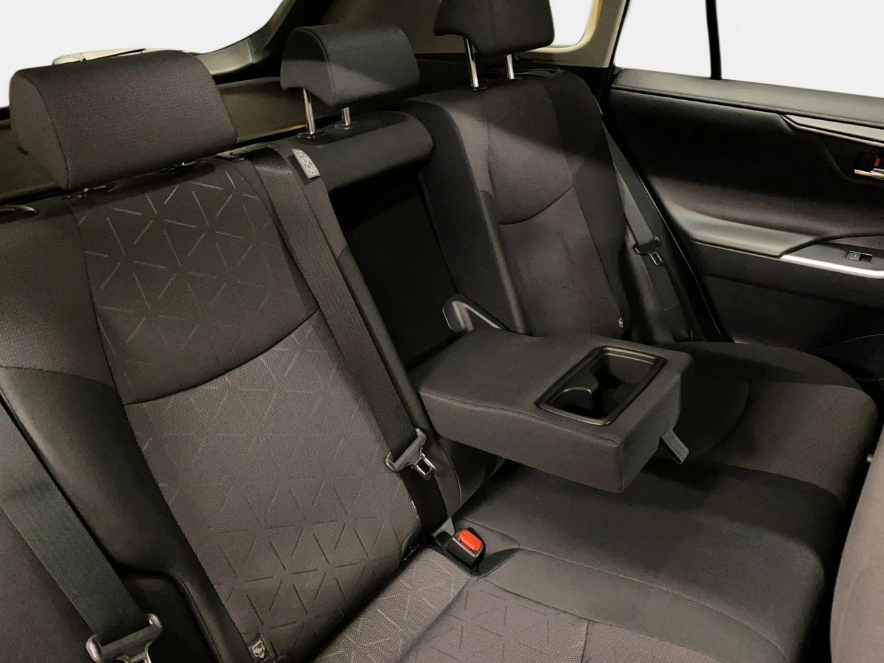 Toyota RAV-4 - Zdjęcie 15