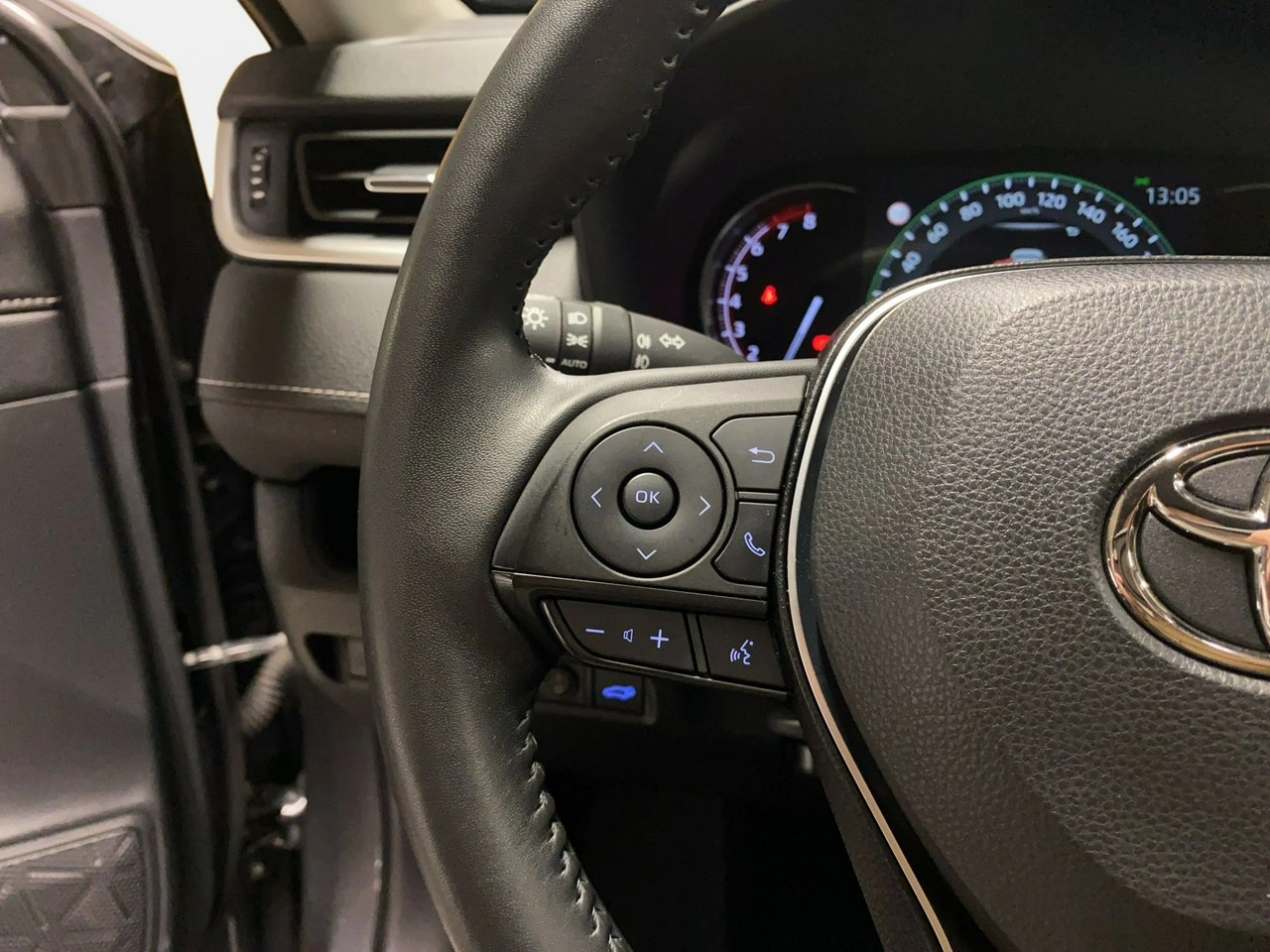 Toyota RAV-4 - Zdjęcie 21