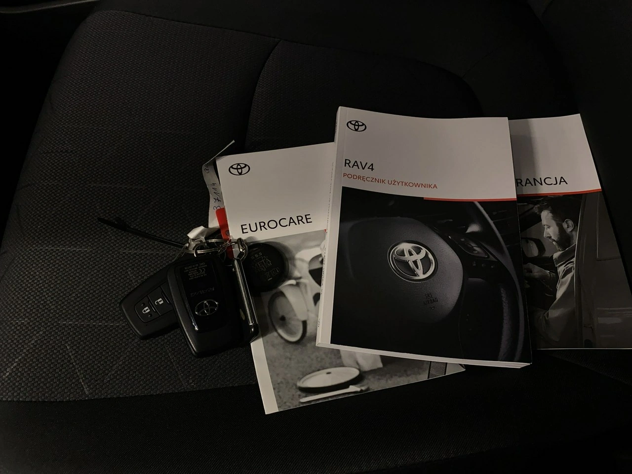 Toyota RAV-4 - Zdjęcie 36