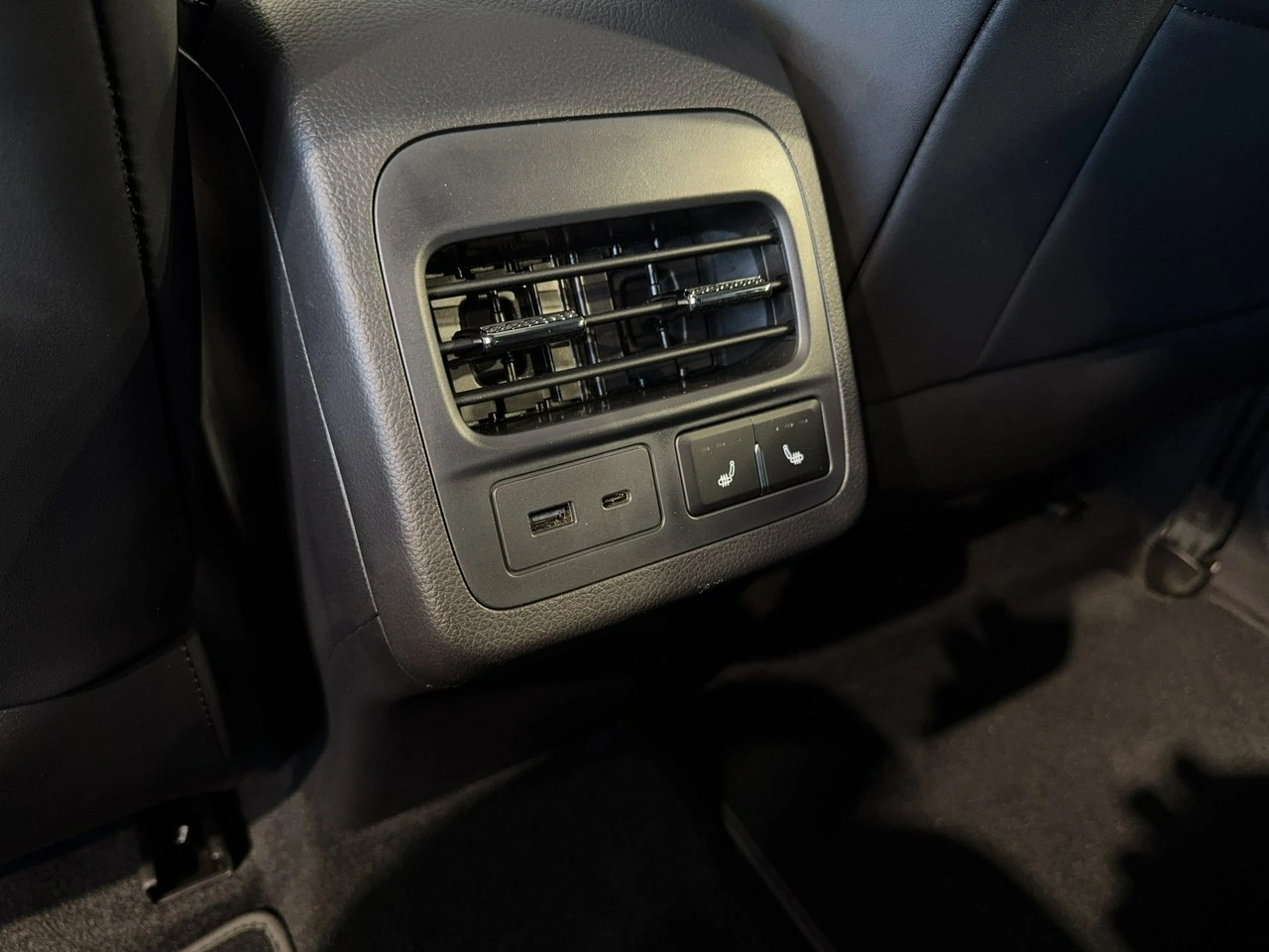 Omoda E5 - Zdjęcie 14