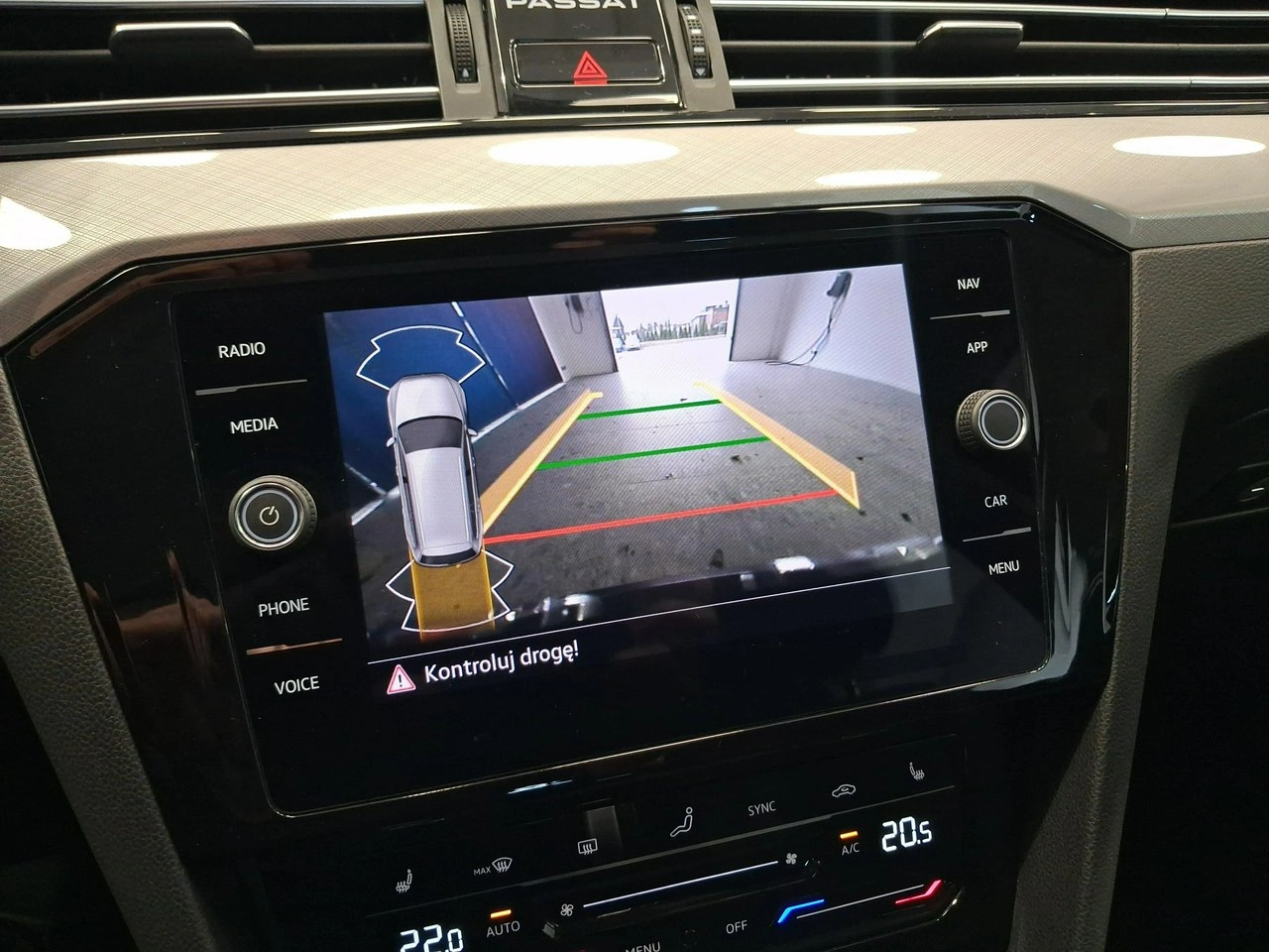 Volkswagen Passat Variant - Zdjęcie 19